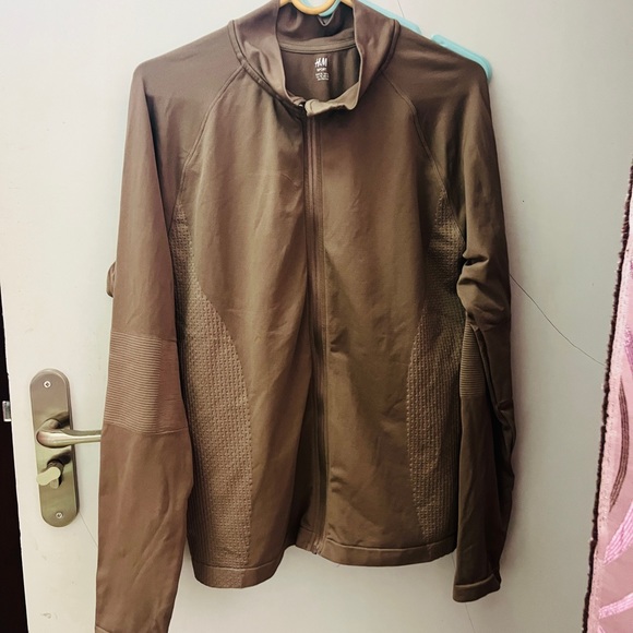 H & M sports jacket ! - Picture 10 of 10